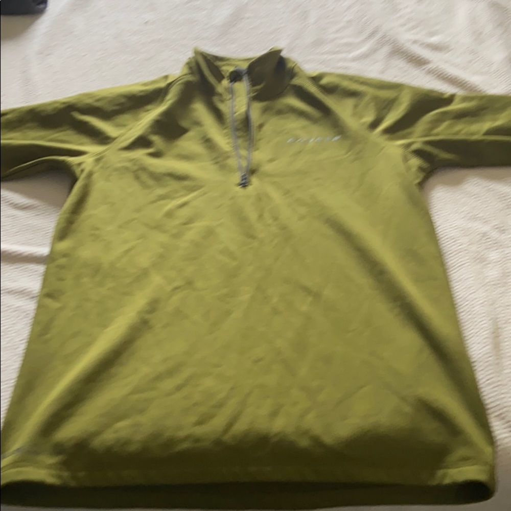 Men’s medium pull over
